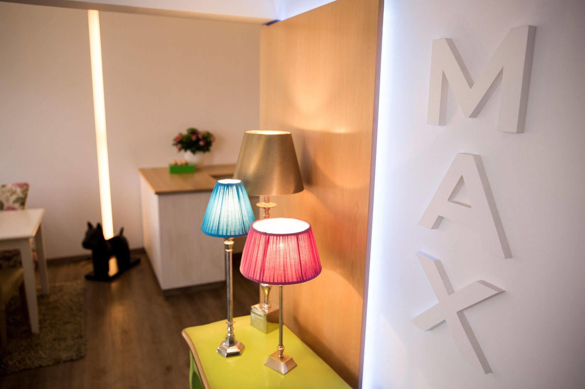 Max Hotel Dusseldorf Self-Check-In Esterno foto